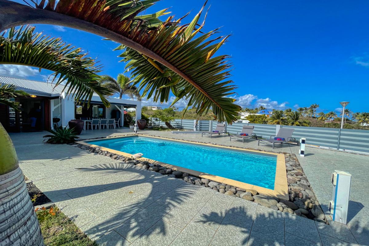 5 Location villa Andrea 3 chambres 6 personnes vue mer et piscine à sainte anne en guadeloupe - vue d'ensemble